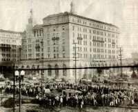 [Picture of Oakland Hotel]